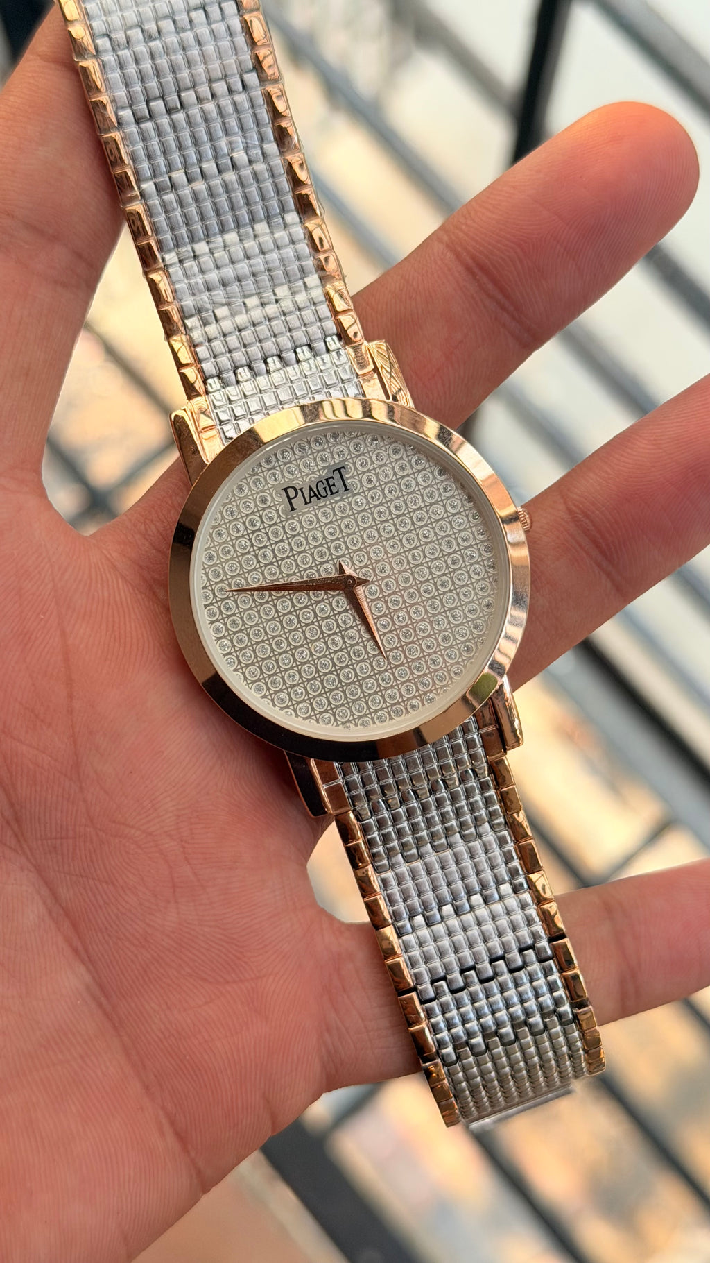 Piaget Diamond Round Dial Quartz Movement Men's Watch