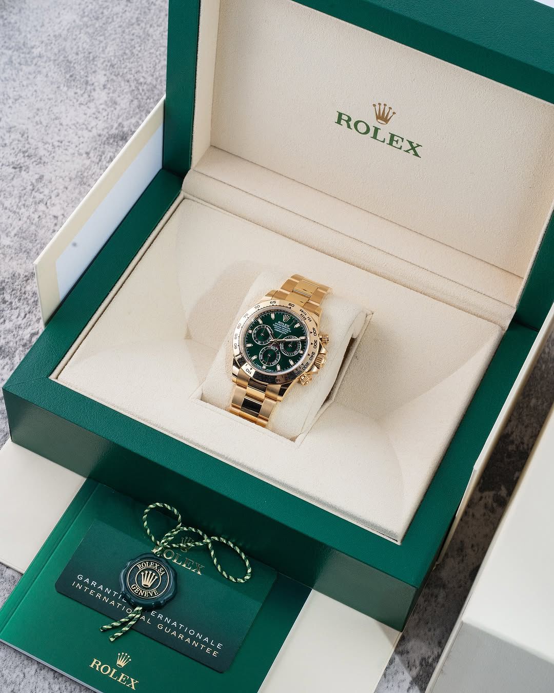 Rol ex Automatic Golden And Green Dial Analog Chronograph Round Men's Watch