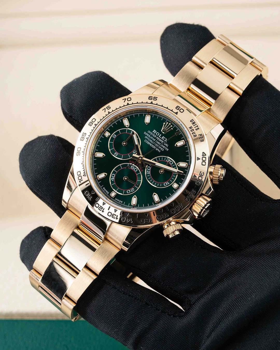 Rol ex Automatic Golden And Green Dial Analog Chronograph Round Men's Watch