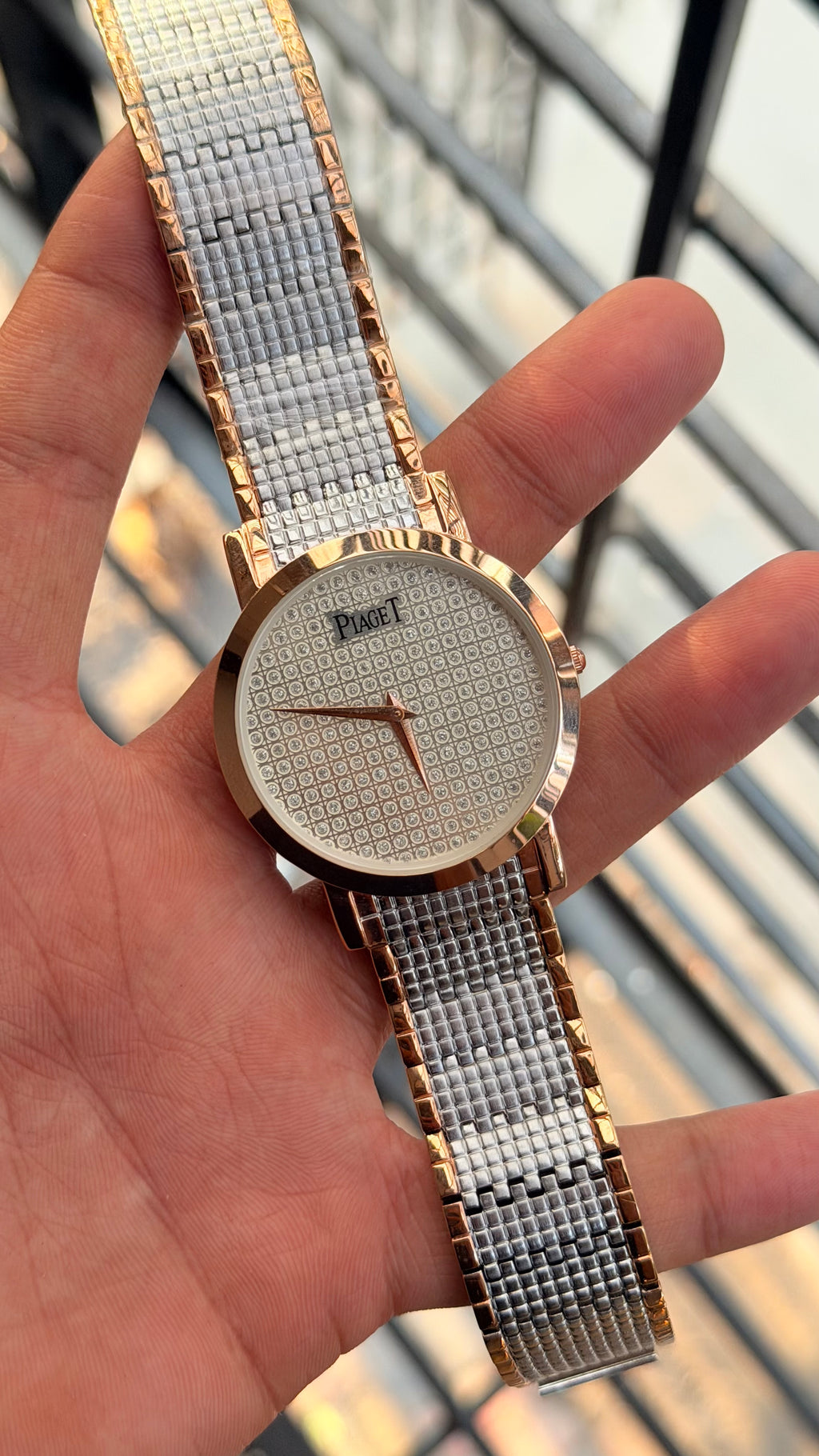 Piaget Diamond Round Dial Quartz Movement Men's Watch
