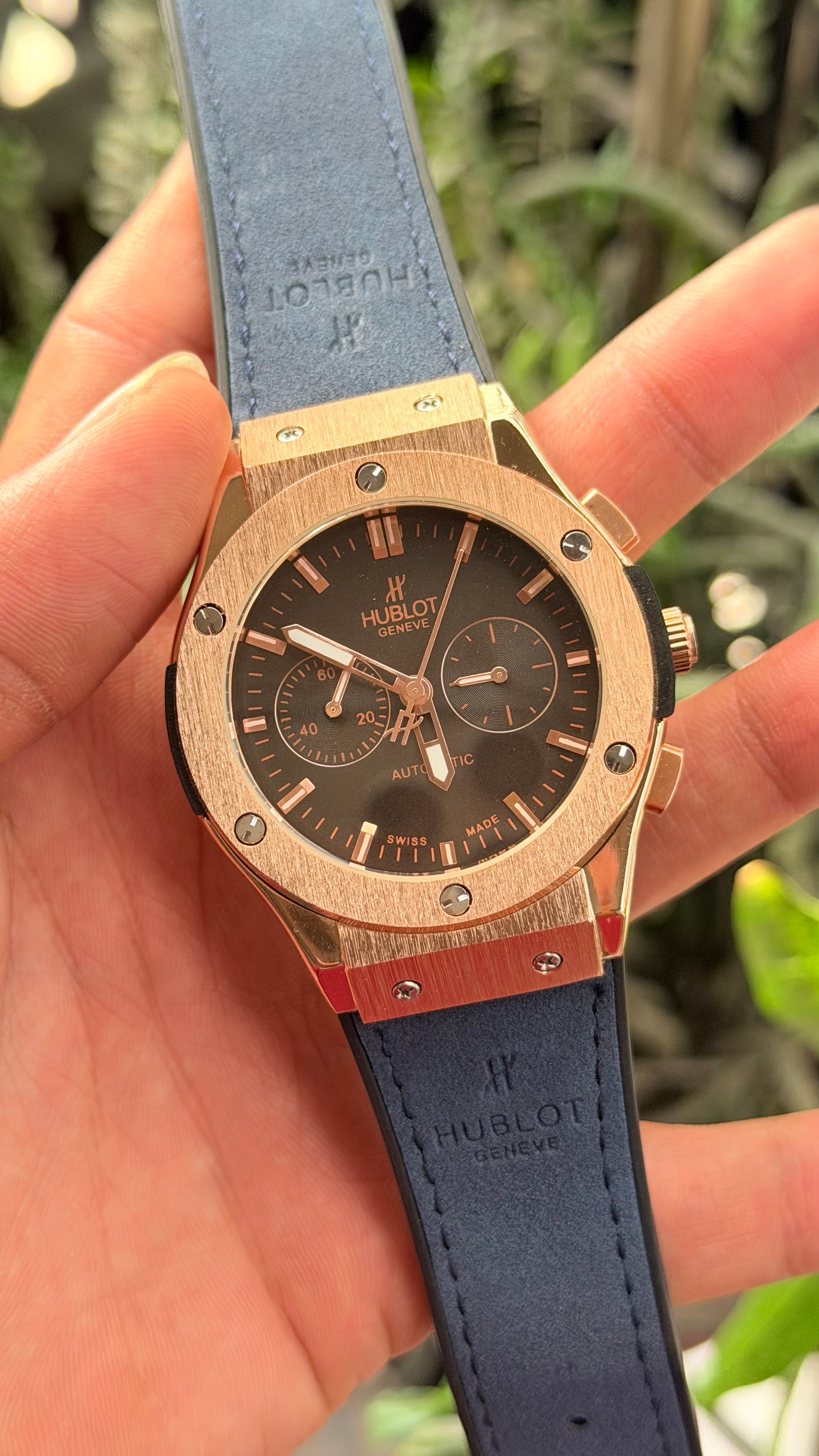 Hu-blot Rose Gold Dial Chronograph Blue Leather Belt Watch For Men's