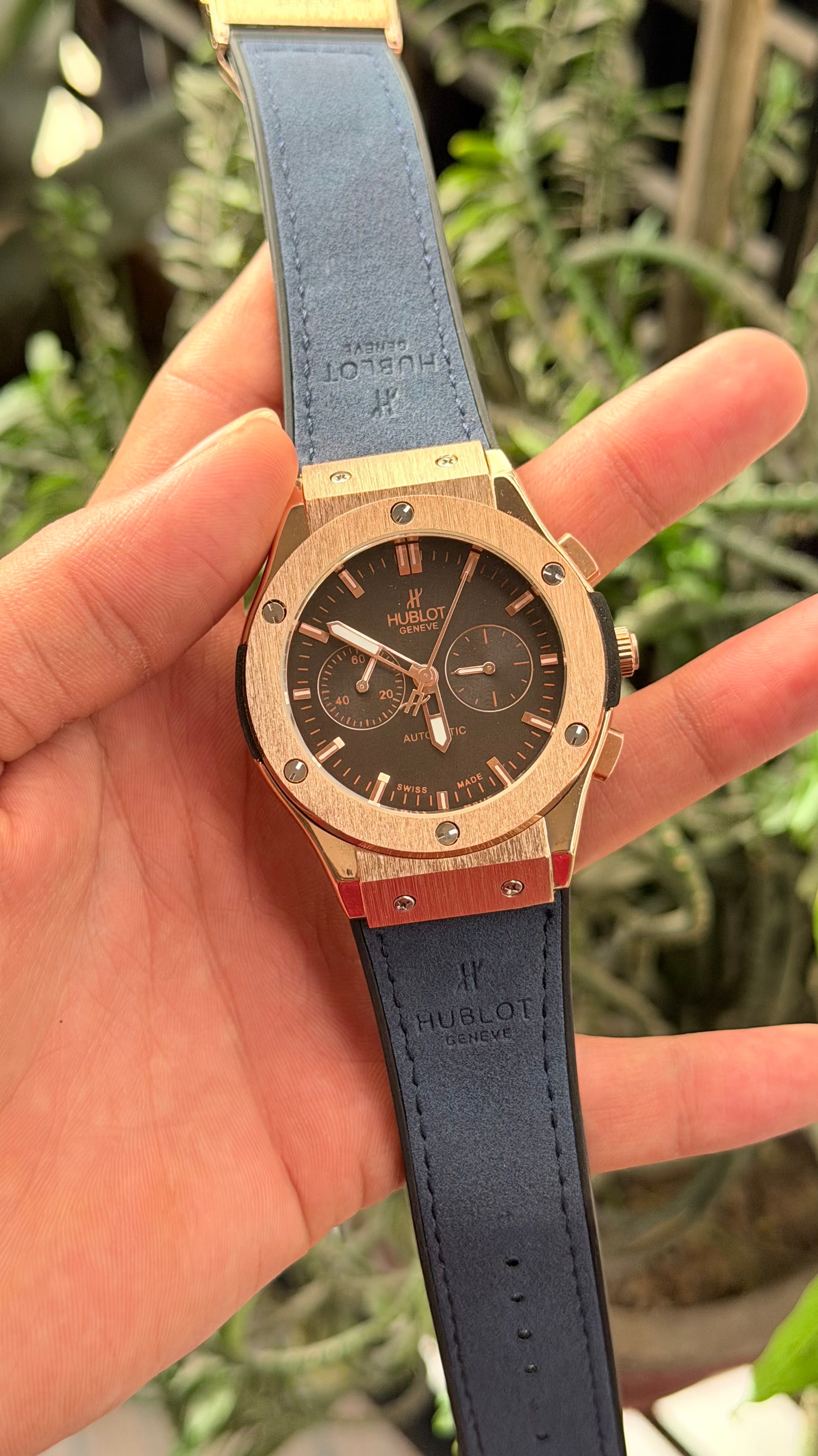 Hu-blot Rose Gold Dial Chronograph Blue Leather Belt Watch For Men's