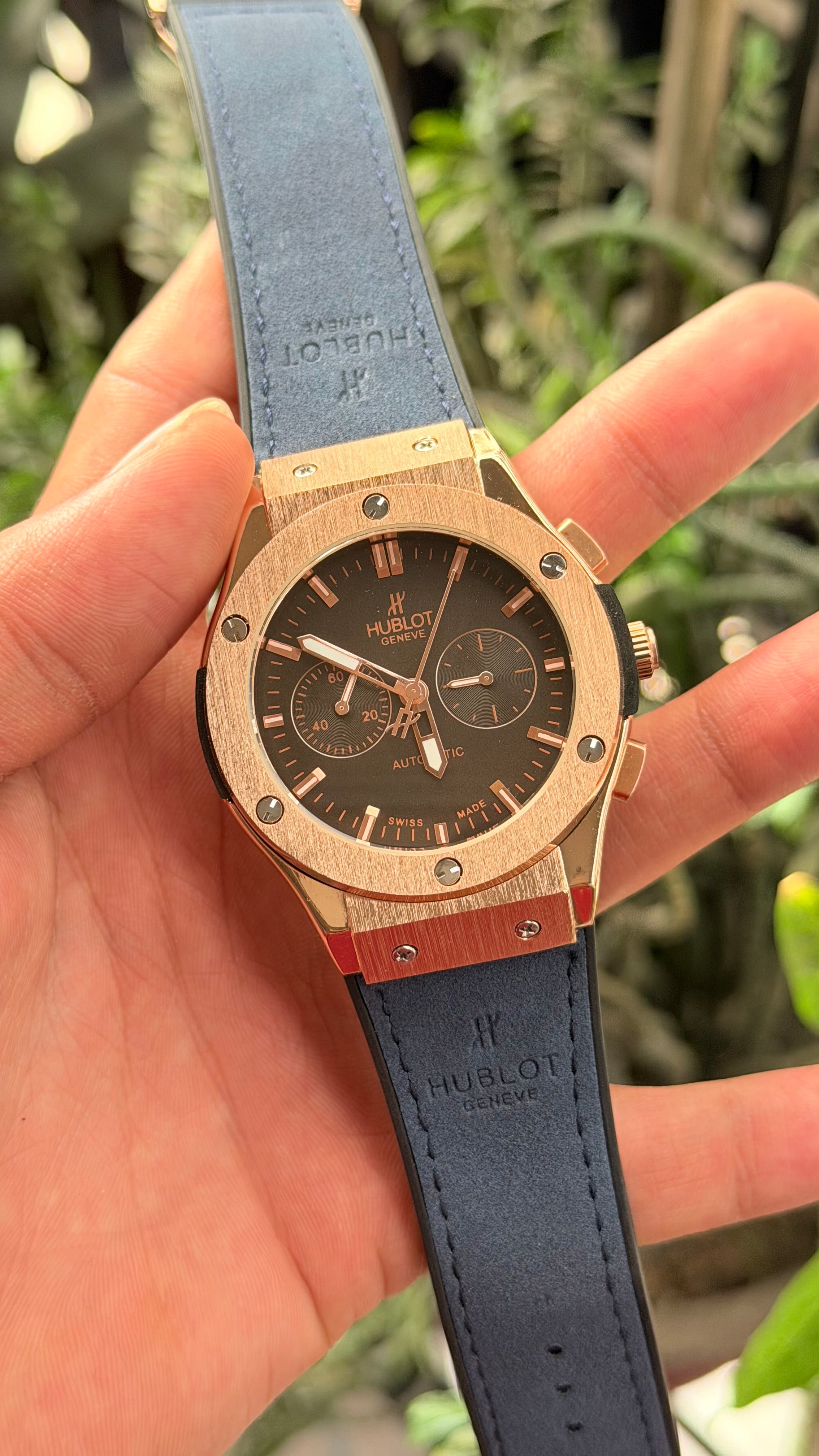 Hu-blot Rose Gold Dial Chronograph Blue Leather Belt Watch For Men's