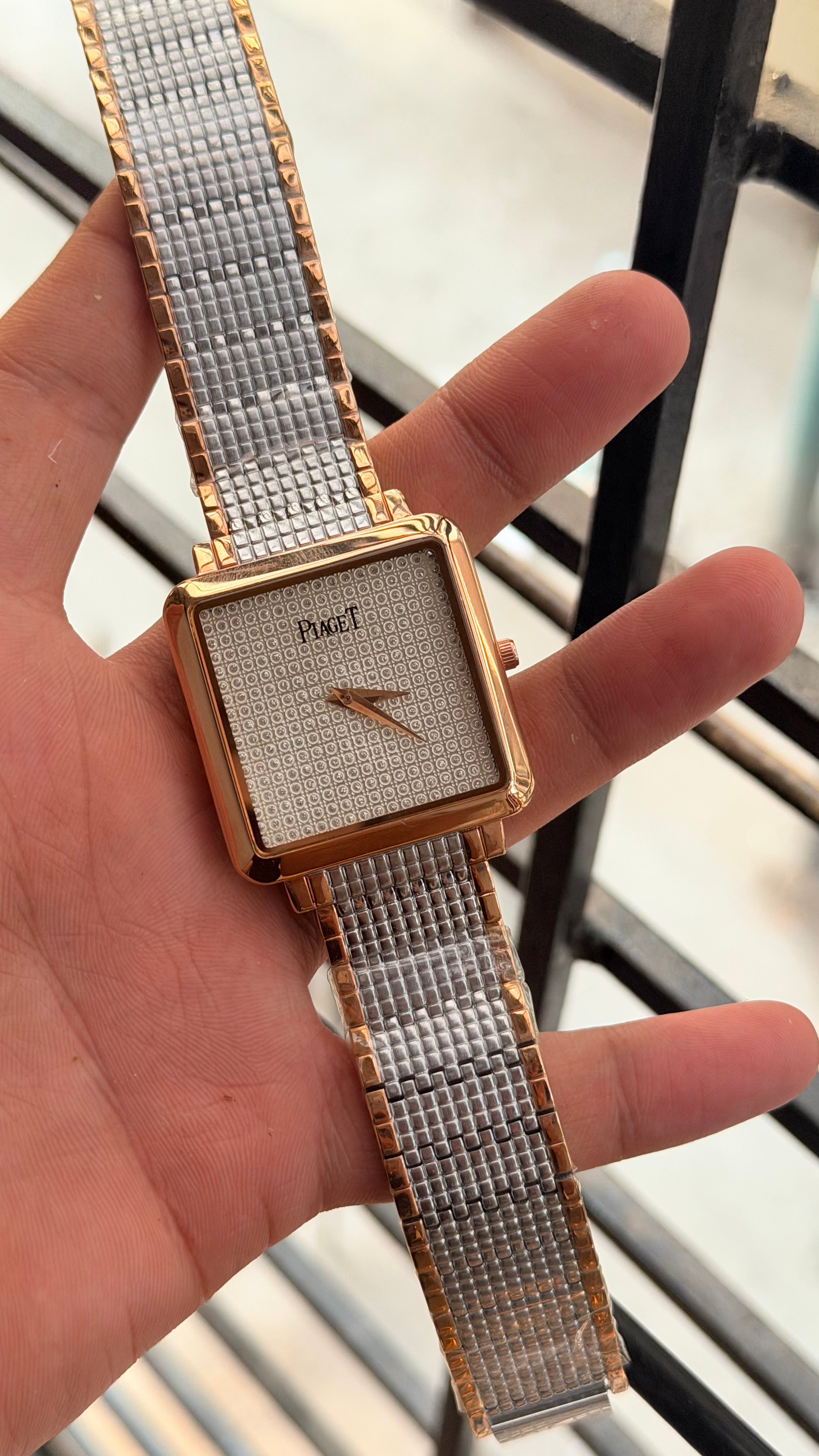 Piaget Diamond Square Dial Quartz Movement Men's Watch