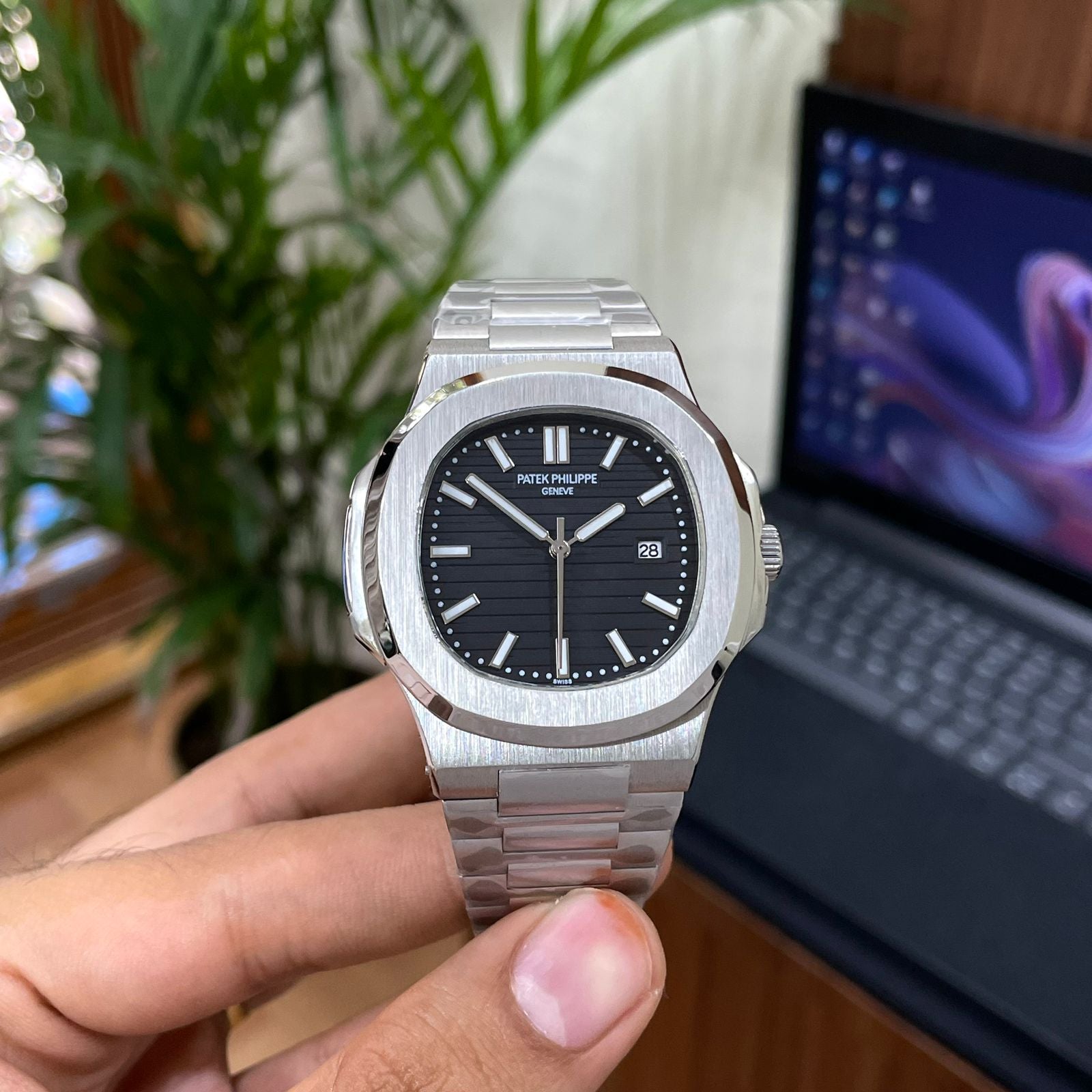 Patek Philippe Black Dial Metal Belt Quartz Men's Watch