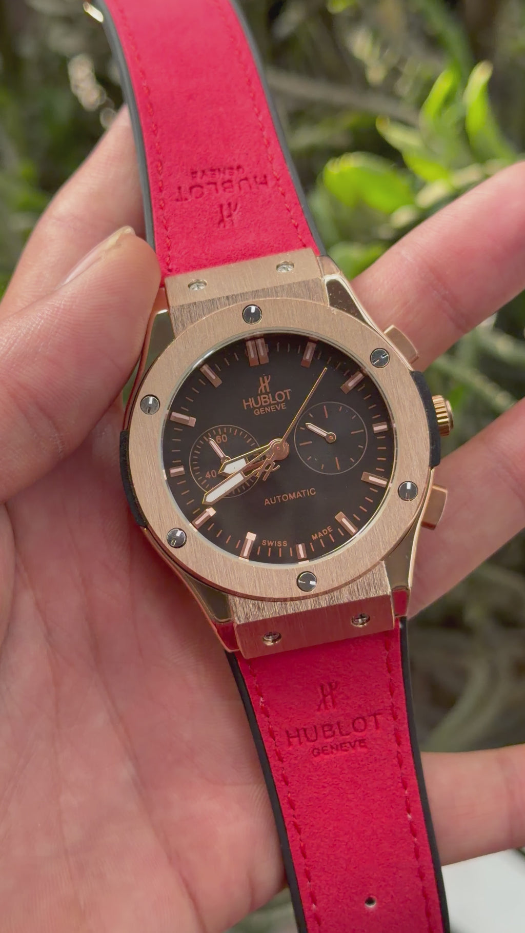 Hu-blot Black Dial Chronograph Red Leather Belt Watch For Men's