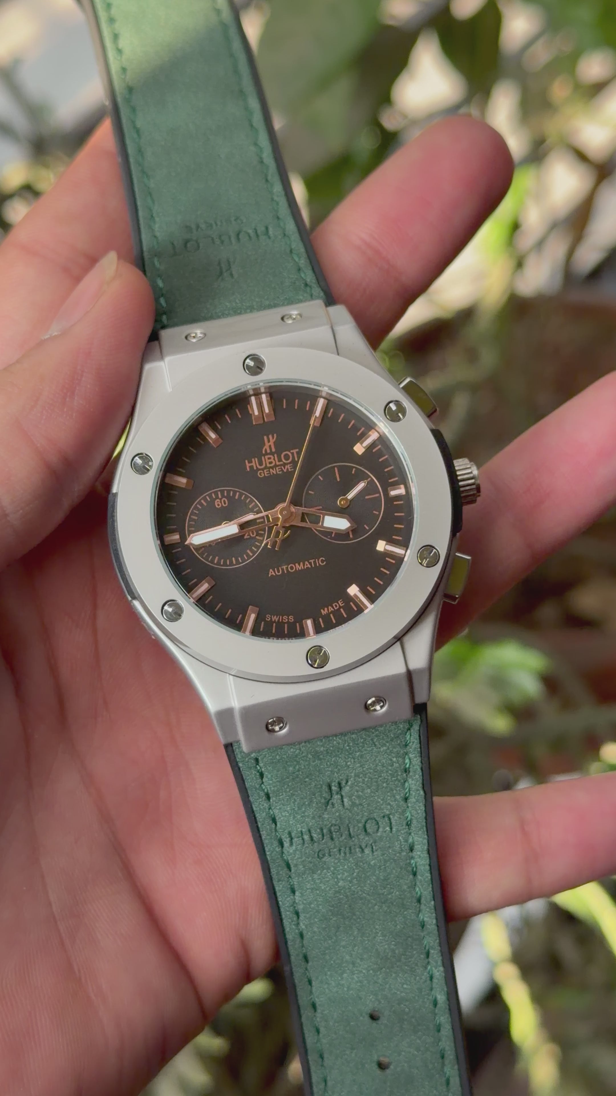 Hu-blot Black Dial Chronograph Green Leather Belt Watch For Men's
