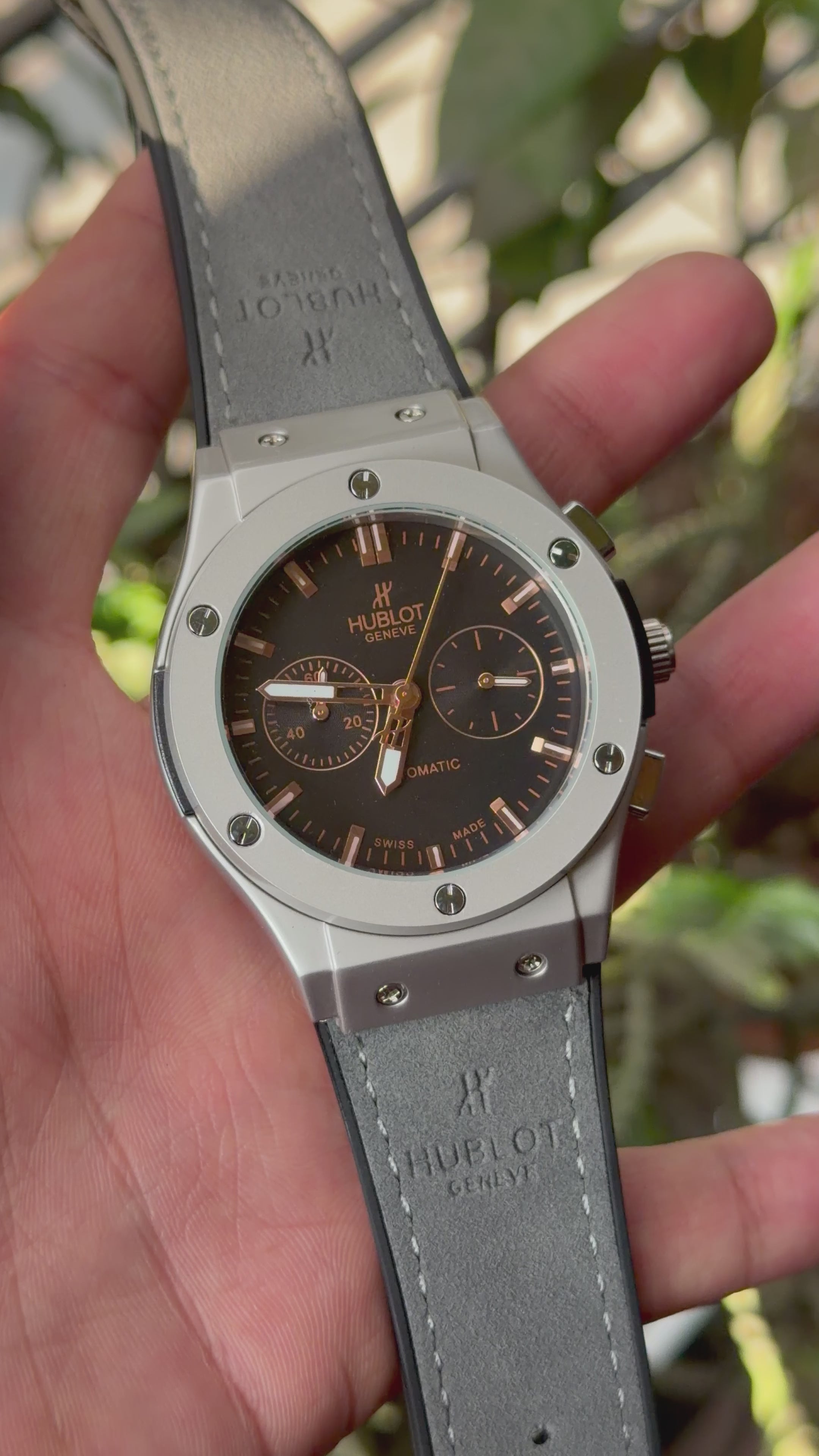 Hu-blot Black Dial Chronograph Grey Leather Belt Watch For Men's